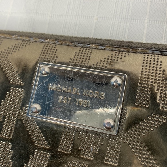 MICHAEL Michael Kors  Monogram Mirror Metallic Continental Zip Around Wallet - Picture 6 of 11